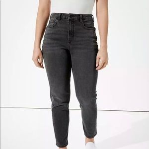 American Eagle Curvy Mom Jeans